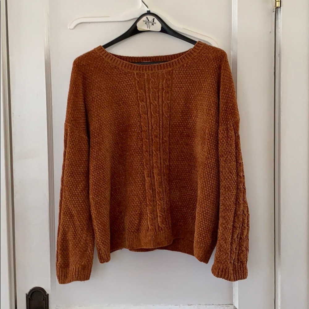 Pink Rose knit sweater with scoop neck